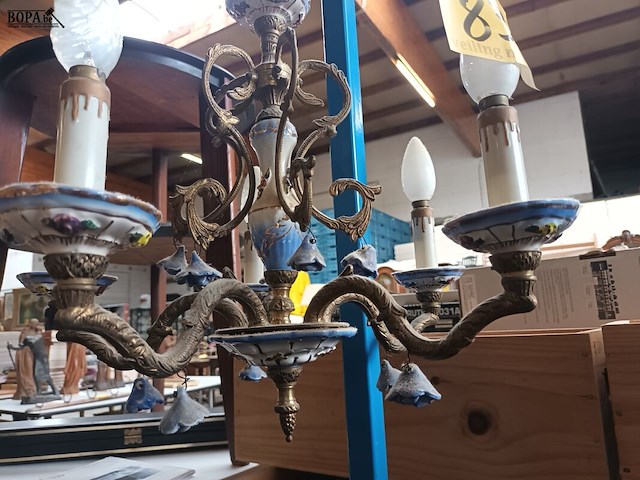 Lot 835 - luster koper en porselein - afbeelding 3 van  4
