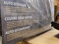 Lot 84 - auto zitkussens 2 stuks - afbeelding 4 van  4