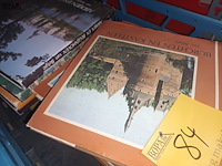 Lot 84 - boeken. 2 bakken - afbeelding 2 van  3