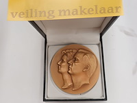 Lot 84 - bronzen herdenkingsmedaille - afbeelding 1 van  3