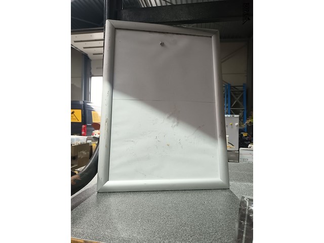 Lot 84 - kaders en reclame borden - afbeelding 4 van  4