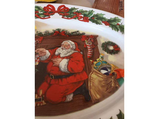 Lot 84 - kerstschaal franklin mint - afbeelding 4 van  4