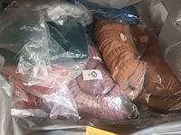 Lot 84 - kledij, linnen, stoffen, handtassen - afbeelding 2 van  5