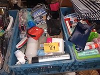 Lot 84 - lot persoonlijke verzorging - afbeelding 1 van  6