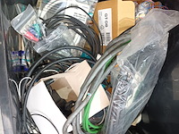 Lot 84 - materiaal voor elektrische installaties - afbeelding 8 van  8