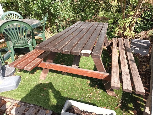 Lot 84 - picknick tafel - afbeelding 1 van  2