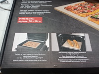 Lot 84 - pizza stenen en leistenen - afbeelding 2 van  3