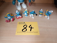 Lot 84 - smurfen figuurtjes. 8 stuks - afbeelding 2 van  3