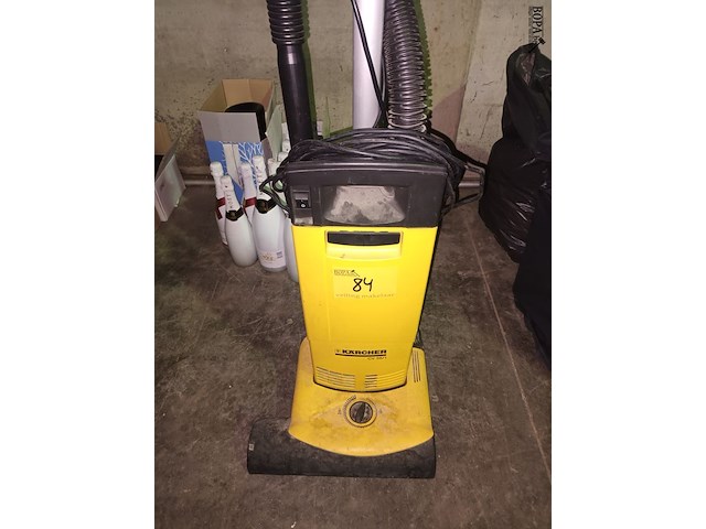 Lot 84 - staande stofzuiger kärcher - afbeelding 1 van  3