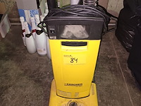 Lot 84 - staande stofzuiger kärcher - afbeelding 1 van  3