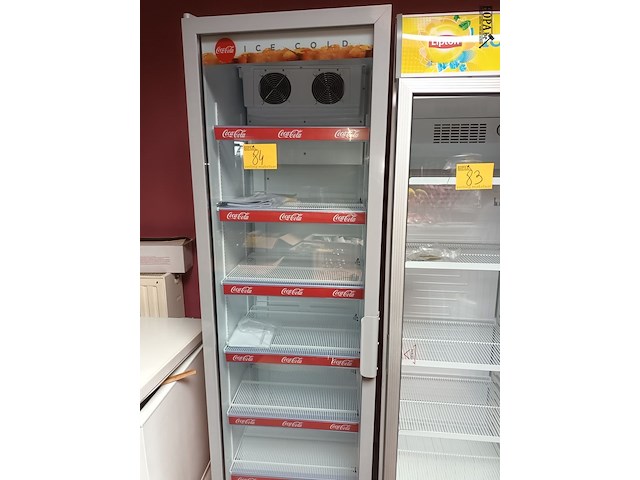 Lot 84 - verticale drankenkoeler coca-cola - afbeelding 2 van  5