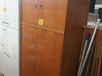 Lot 84 - vintage boekenkast - afbeelding 1 van  4