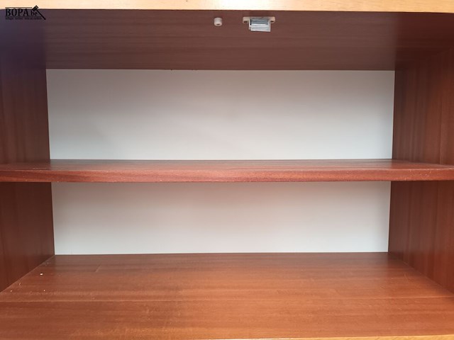 Lot 84 - vintage boekenkast - afbeelding 3 van  4