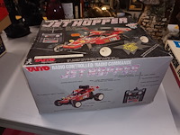 Lot 84 - vintage taiyo jet hopper rc buggy - afbeelding 2 van  5