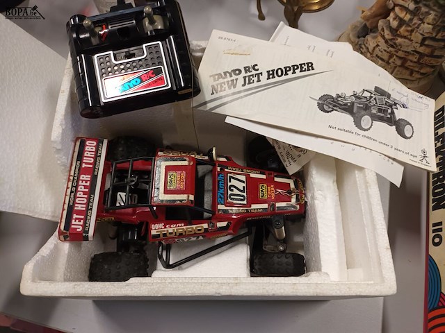 Lot 84 - vintage taiyo jet hopper rc buggy - afbeelding 3 van  5