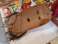 Lot 85 - afrikaans masker - afbeelding 3 van  4