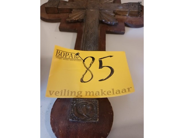 Lot 85 - antiek kruisbeeld - afbeelding 3 van  3
