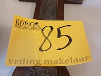 Lot 85 - antiek kruisbeeld - afbeelding 3 van  3