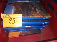 Lot 85 - boeken. 2 bakken - afbeelding 3 van  3
