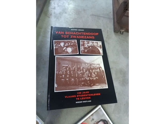 Lot 85 - boeken. 8 stuks - afbeelding 6 van  6