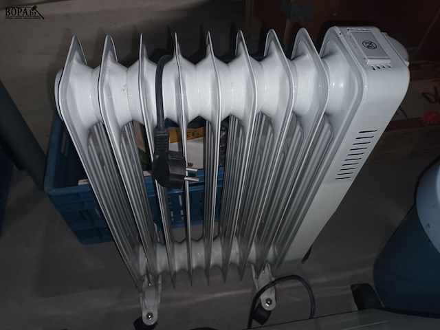 Lot 85 - elektrisch verwarmingstoestel. 3 stuks - afbeelding 4 van  4