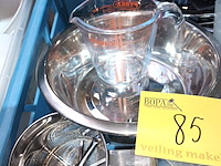 Lot 85 - huisraad. 1 bak - afbeelding 2 van  4