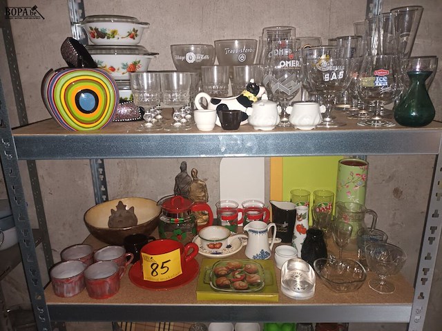 Lot 85 - keukenmateriaal en huisraad - afbeelding 3 van  5