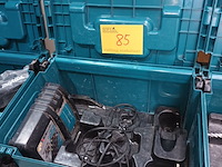 Lot 85 - koffers makita met boren en lader - afbeelding 3 van  6