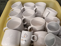 Lot 85 - koffietassen en bordjes - afbeelding 4 van  5