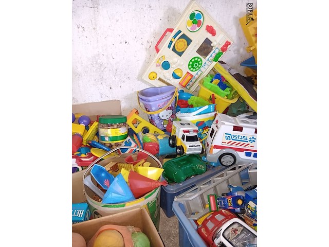 Lot 85 - lot speelgoed - afbeelding 7 van  8