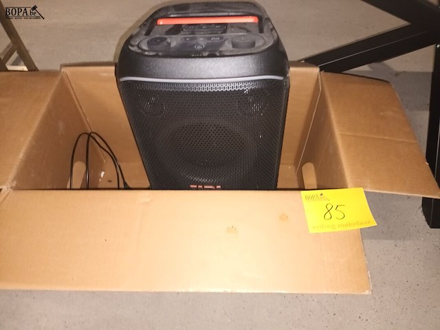 Lot 85 - partybox jbl - afbeelding 1 van  4
