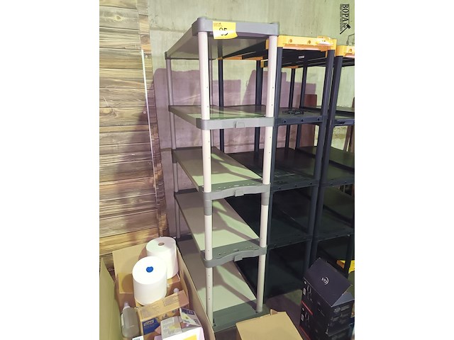 Lot 85 - pvc rek - afbeelding 1 van  2