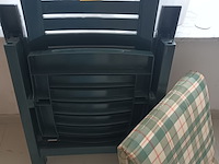 Lot 85 - pvc verstelbare tuinzetel met kussen - afbeelding 1 van  4