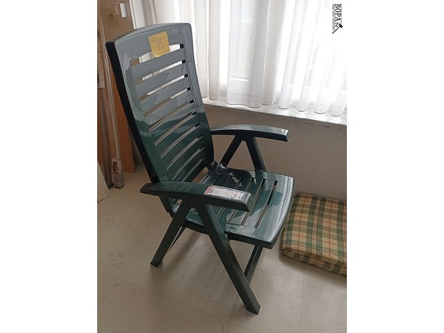 Lot 85 - pvc verstelbare tuinzetel met kussen - afbeelding 3 van  4