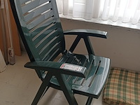 Lot 85 - pvc verstelbare tuinzetel met kussen - afbeelding 3 van  4