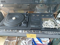 Lot 85 - retro platendraaier barco play 2000 en radio - afbeelding 1 van  5