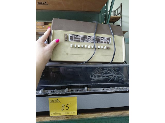Lot 85 - retro platendraaier barco play 2000 en radio - afbeelding 4 van  5