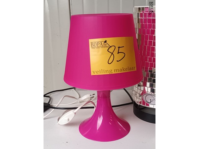 Lot 85 - tafellampen. 3 stuks - afbeelding 2 van  4