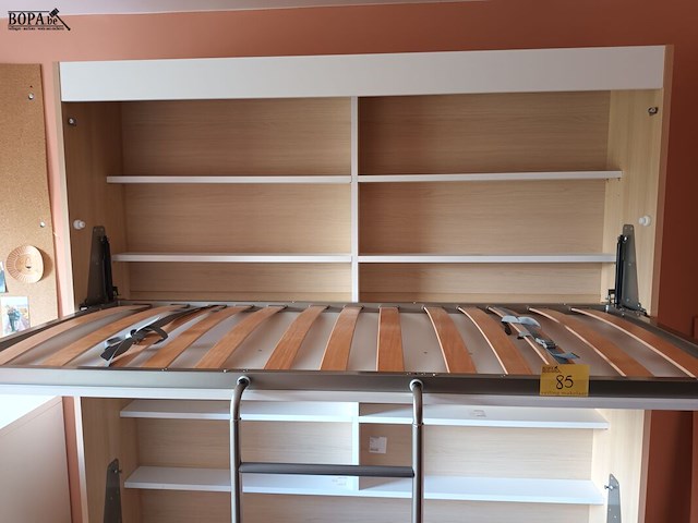 Lot 85 - wand met opklapbed - afbeelding 3 van  4