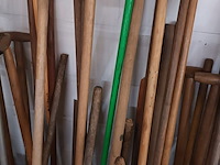 Lot 854 - tuingereedschap. 44 stuks - afbeelding 5 van  5