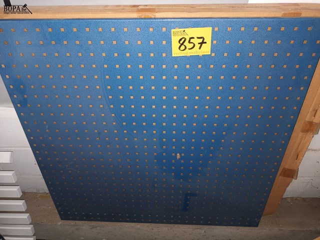 Lot 857 - wandpaneel voor gereedschap. 3 stuks - afbeelding 3 van  3