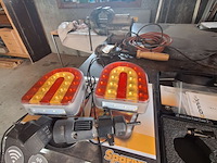 Lot 86 - draadloze verlichtingset voor trailer - afbeelding 2 van  5