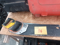 Lot 86 - handzaag. 2 stuks - afbeelding 1 van  3