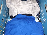 Lot 86 - kledij - afbeelding 2 van  6