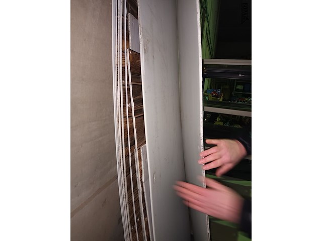 Lot 86 - kunststof wanden voor zomerbar - afbeelding 3 van  4