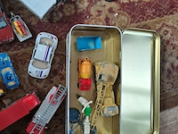 Lot 86 - lot auto's oa. majorette, dinky toys - afbeelding 2 van  5