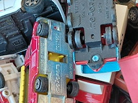 Lot 86 - lot auto's oa. majorette, dinky toys - afbeelding 4 van  5