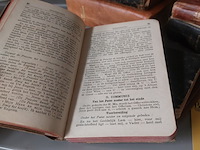 Lot 86 - lot bijbels, ong. 13 stuks - afbeelding 2 van  2