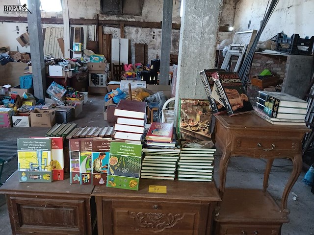 Lot 86 - lot boeken - afbeelding 1 van  5