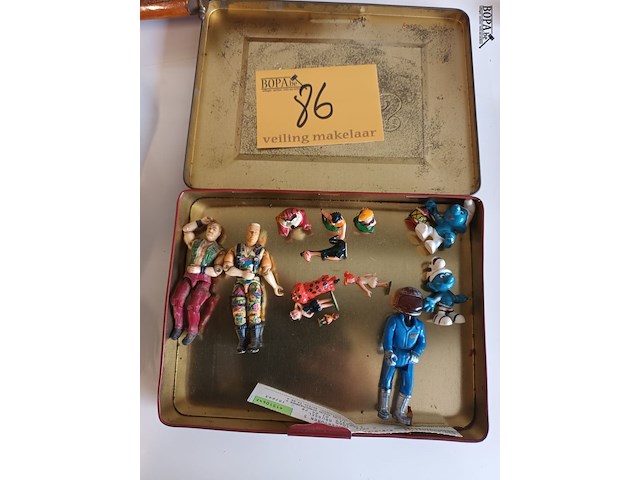 Lot 86 - miniatuur figuren. 13 stuks - afbeelding 1 van  4